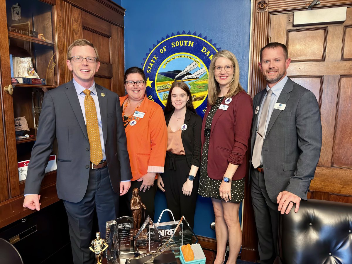 Excited to make connections with Mason and @RepDustyJonson in our final legislative meeting of the day. Thank you for your hospitality and taking the time to meet with us to discuss music education in South Dakota! #NAfMEHillDay