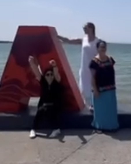 Hací nos sentimos ahora, ya nos diste señales que andas por aquí, te amooooo <a href="/victoriaruffo31/">victoria ruffo</a> 🫂❤️