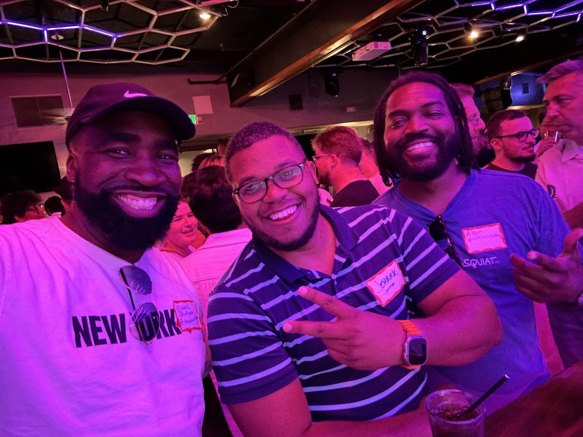 digimarktech's tweet image. Great times at the @iosdevhappyhour meetup last night! @JWarrenMD @codeine_coding #WWDC24