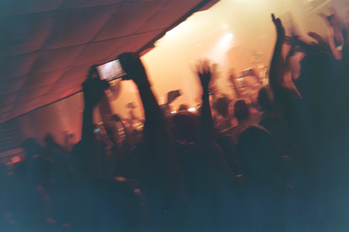 madalynalaya's tweet photo. WE’RE TWENTY ONE PILOTS AND SO ARE YOU 

may 24, 2024 - newport music hall - fuji 400 https://t.co/YiN3klCyp6
