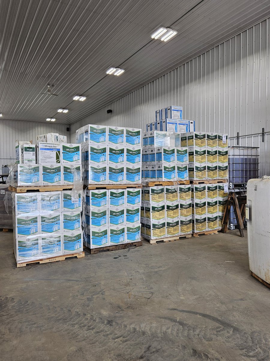 Delaro time on chickpeas peas later this week.  #1stpass #spray24