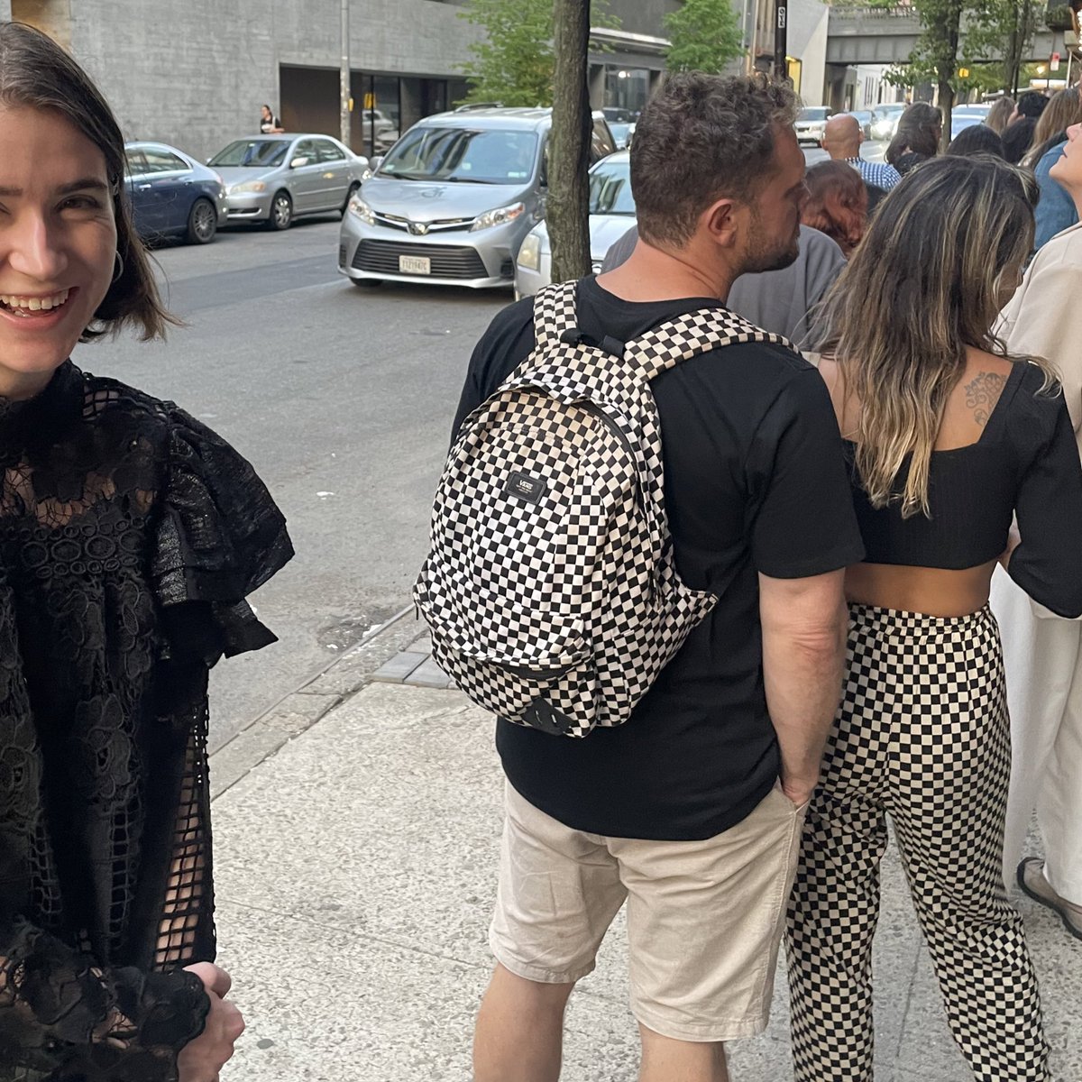 0hwellitried's tweet photo. took photos with these matching strangers like it was a meet and greet https://t.co/aj49UImbob
