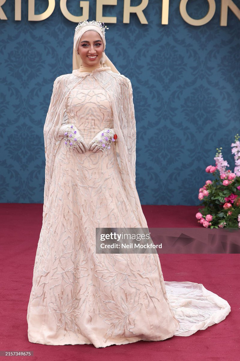 zainabjiwa's tweet photo. My outfit for the Bridgerton premiere in London. She went bridal?! 

#BRIDGERTON https://t.co/DwJ59LNDAF