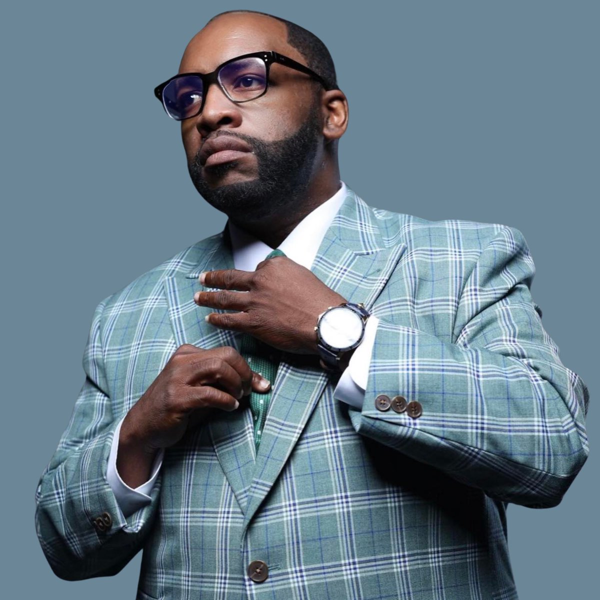 AndySmithMonroe's tweet photo. When you know who you are, you stand on who you’ve been created to be. Hello to my new season! The journey continues…this is only the beginning of the best days of my life. Let’s grow together &amp; change the world!

#fypシ゚viral  #wealth #ceo #billionaire #buildwell #andysmith https://t.co/UuzjSuvPr4