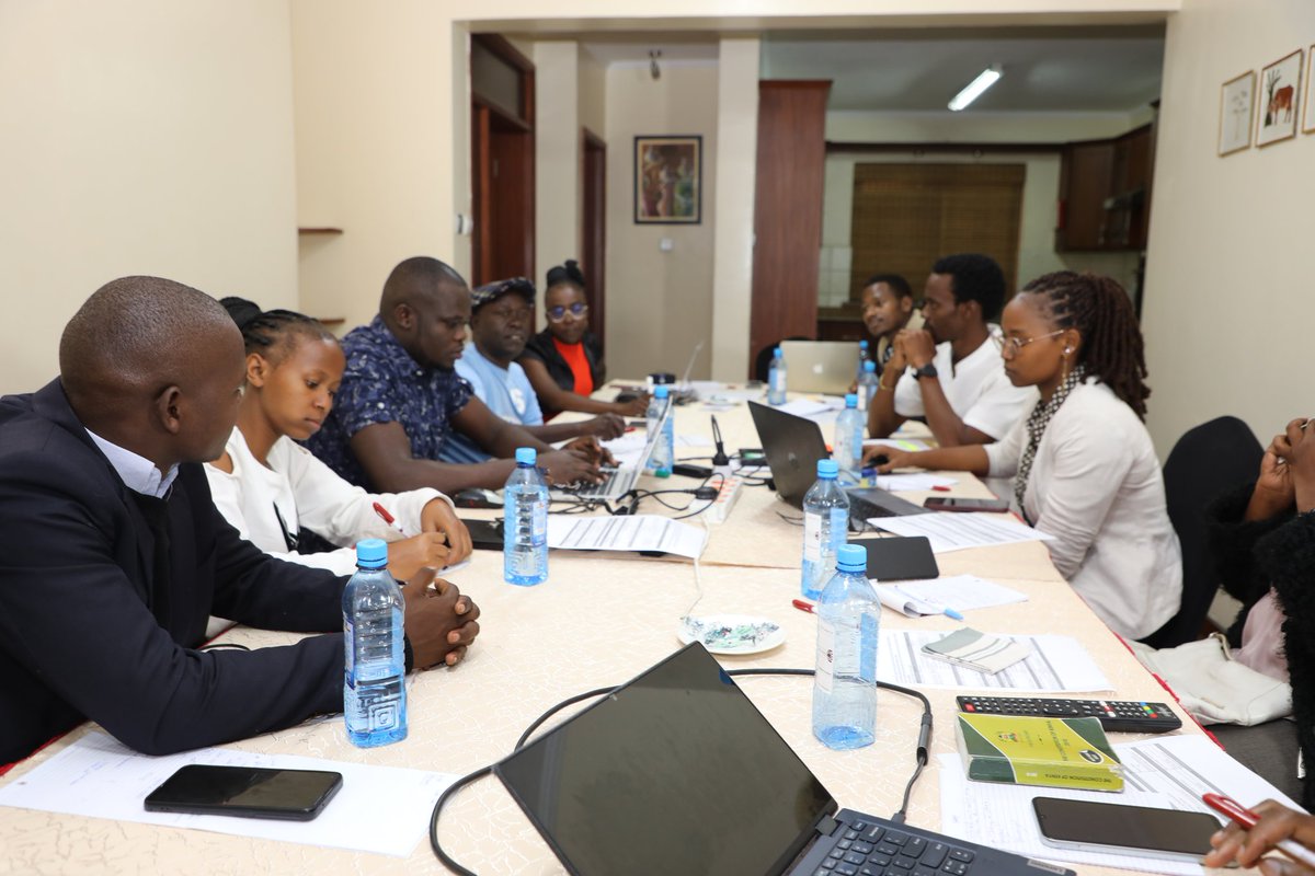 Africa_WaterAmb's tweet photo. Kenya Water Ambassadors members are participating in a 2-day Training workshop supported by HakiJamii Organization on the Human Rights-Based Approach on Natural #ResourcesManagement. The sessions also  focus on #leveragingsocialmedia tools to amplify grassroots Initiatives. https://t.co/Tq0uMgwQNd