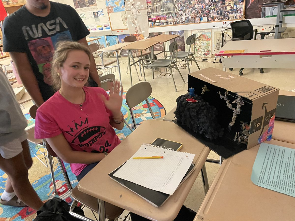 BCHS WORLDLANG tweet media