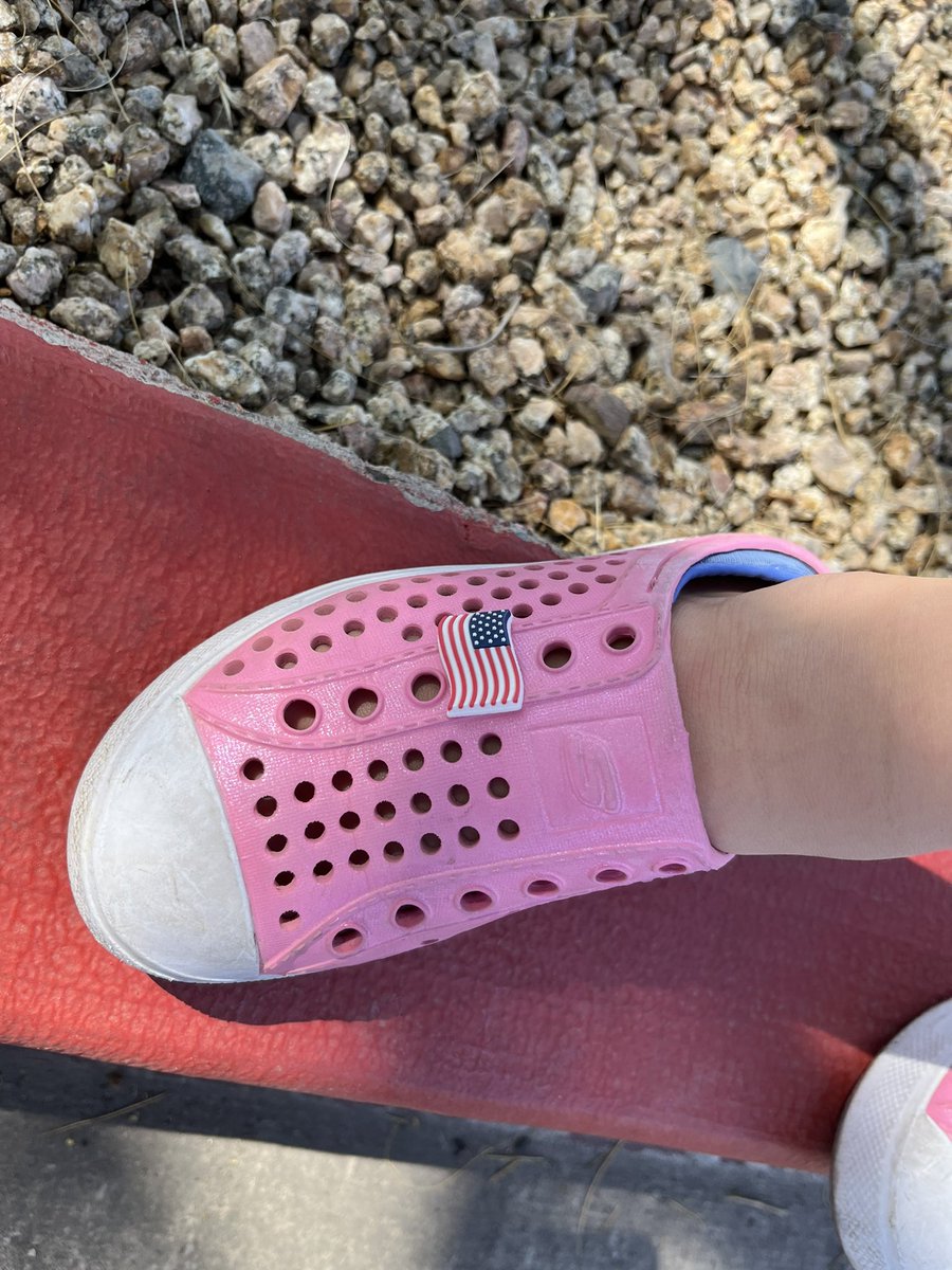 CommunityDv's tweet image. Park Meadows ‘Sun’sational Camp! We welcomed The Fantastic Fire Department for some water time. A sweet moment was shared when a little asked if I would take a picture of the American Flag on his crocks. I remember you buddy, check out your picture below. @DVUSD