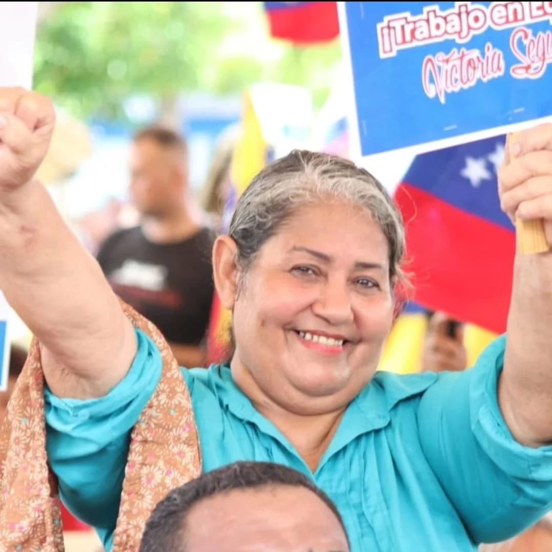 Mediante una Jornada de Atención del 1X10 del Buen Gobierno, coordinado por el ministro de Petróleo y padrino del edo. Zulia, <a href="/TellecheaRuiz/">Rafael Tellechea</a>, el municipio Santa Rita recibió respuesta a sus solicitudes realizadas a través del VenApp, diseñado por el presidente <a href="/NicolasMaduro/">Nicolás Maduro</a>.