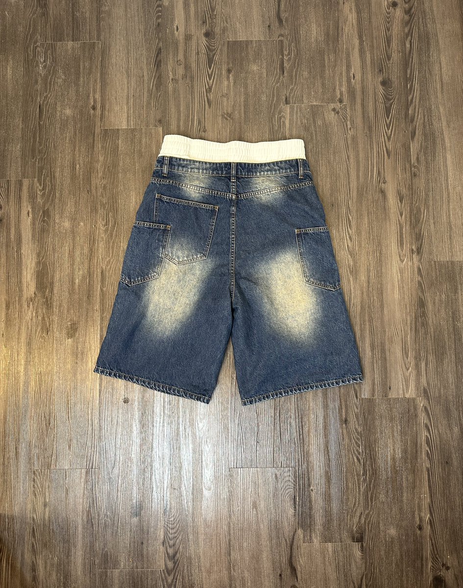 outthewayke's tweet photo. Also made these double layer 5 pocket denim shorts. Pockets are inside out &amp; functional 🪄 https://t.co/bEJbEXfMKS