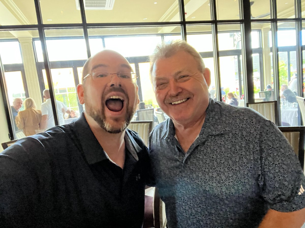 Great to see <a href="/GlennDOrdway/">Glenn Ordway</a> tonight <a href="/DaviosFox/">Davio's Foxborough</a> 
#ThatsNotWhatISaid 
#TheBigShow