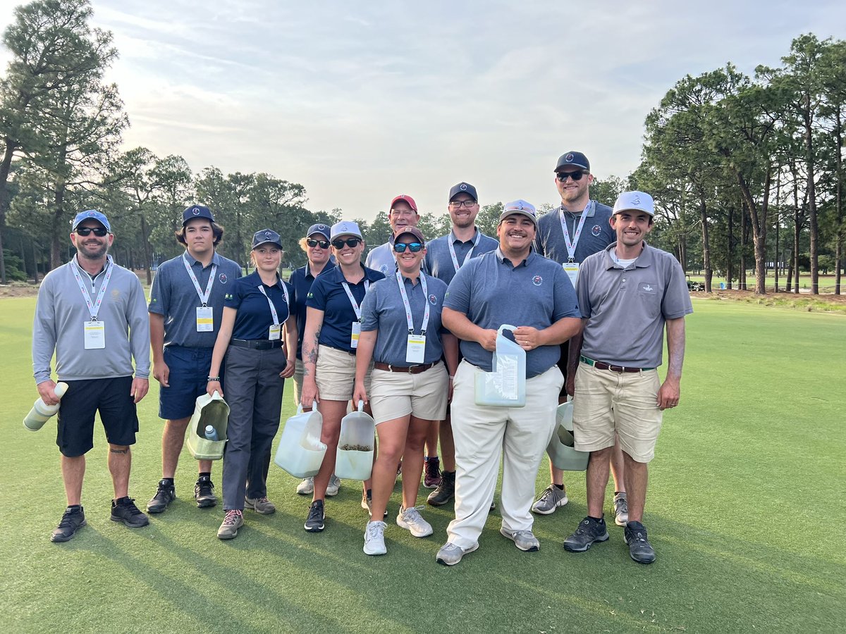 PM back 9 divot crew for <a href="/usopengolf/">U.S. Open</a>