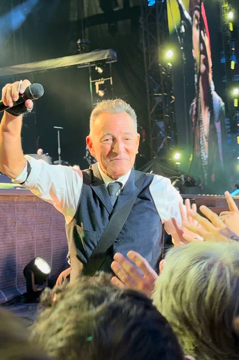 socram_mc's tweet photo. Es el mejor.
No hay discusión.
Bruce Springsteen.
#SpringsteenMadrid https://t.co/9Mfhlm6oQb