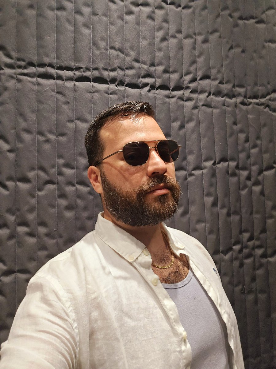 Finally sunny in Vancouver, finally chest out