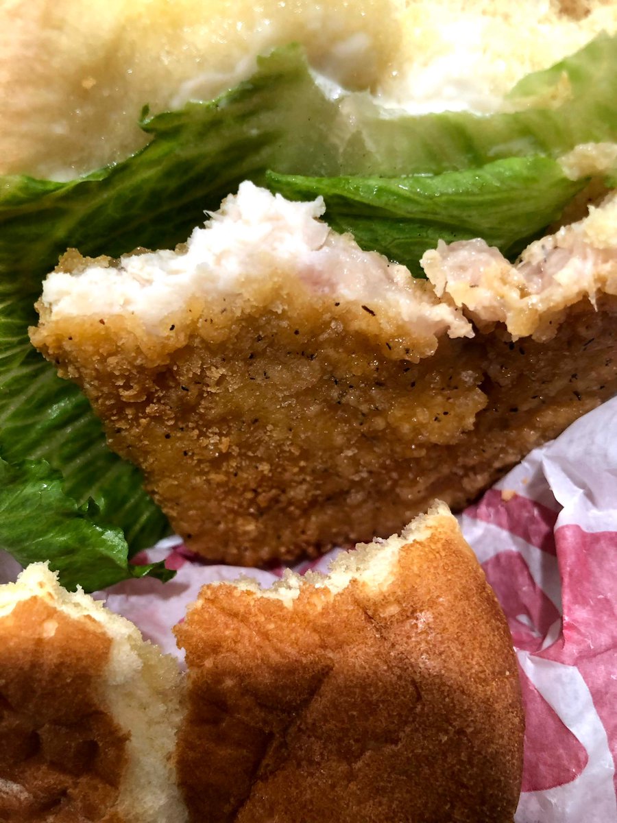 pabloceja1's tweet photo. Yo, @Wendys, is this what you guys mean by fresh, never frozen? https://t.co/g10Mzwjjuc