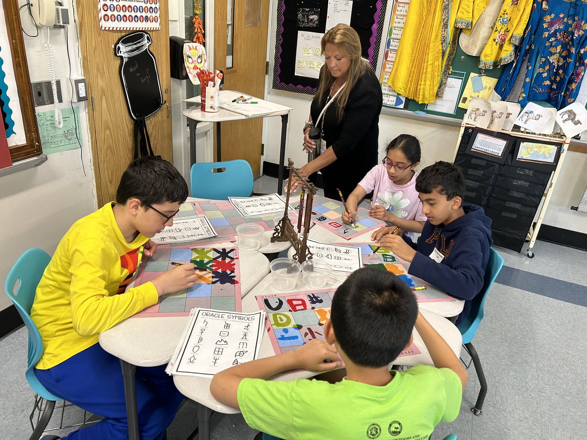 Try your hand at Ancient Chinese writing. <a href="/JerichoMS/">Jericho MS</a> <a href="/saraballute/">Sara Ballute-Scianablo</a> <a href="/esundb/">eric sundberg</a> <a href="/ELALead/">Transform</a>