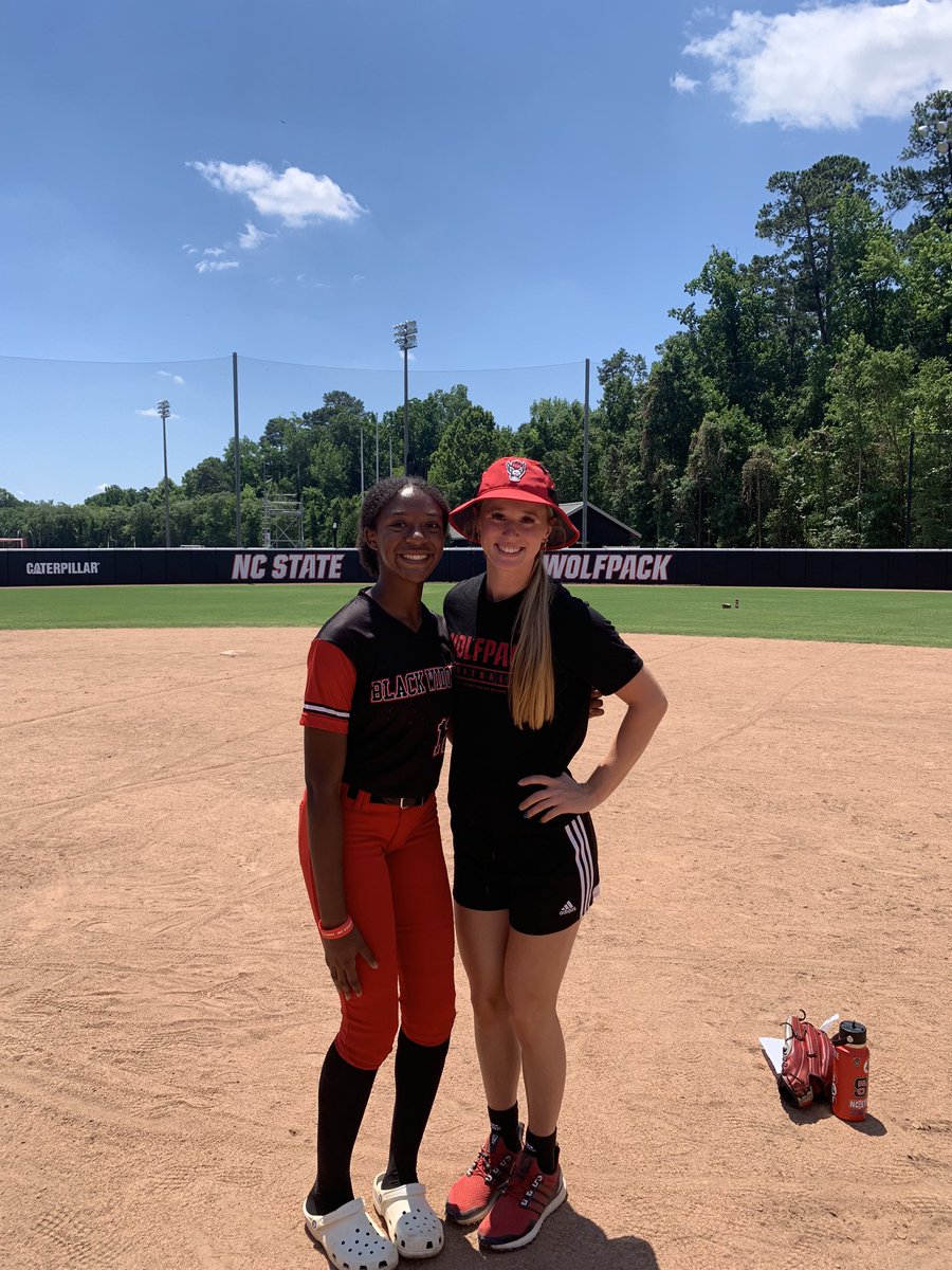 mlestersb's tweet photo. Had a great time @PackSoftball camp! Amazing feedback. Big thanks to all coaches, especially @CoachCassady for all the pitching tips. It was great meeting everyone. Thank you @r_wyman22 for recognizing me!  Can’t wait for more! https://t.co/g75B8r0NYg