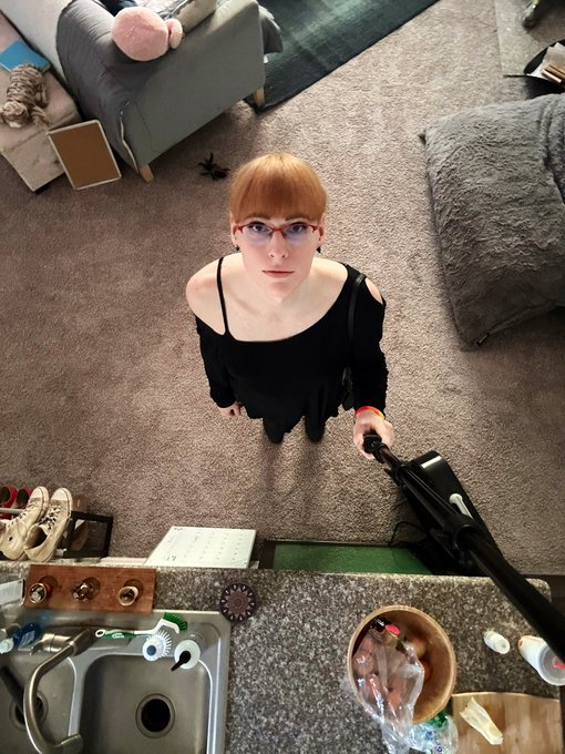 s m o l 🤏 https://t.co/vfAWc4c7XU<a href="/tag/mvsales"class="tags"><span>#mvsales</span></a>