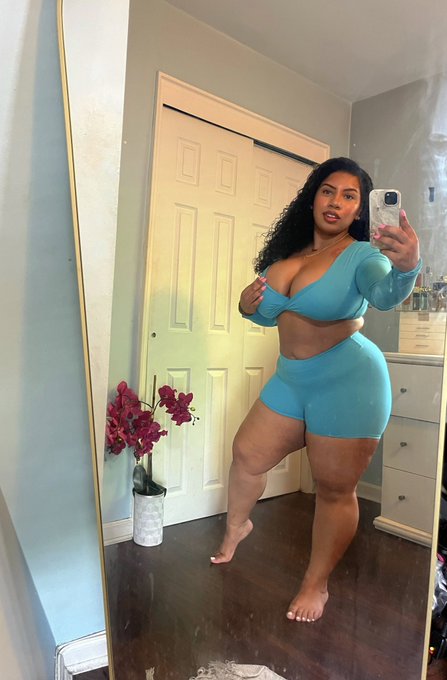 I got what you need in ya life 🦋💫 https://t.co/kOigrky2n5