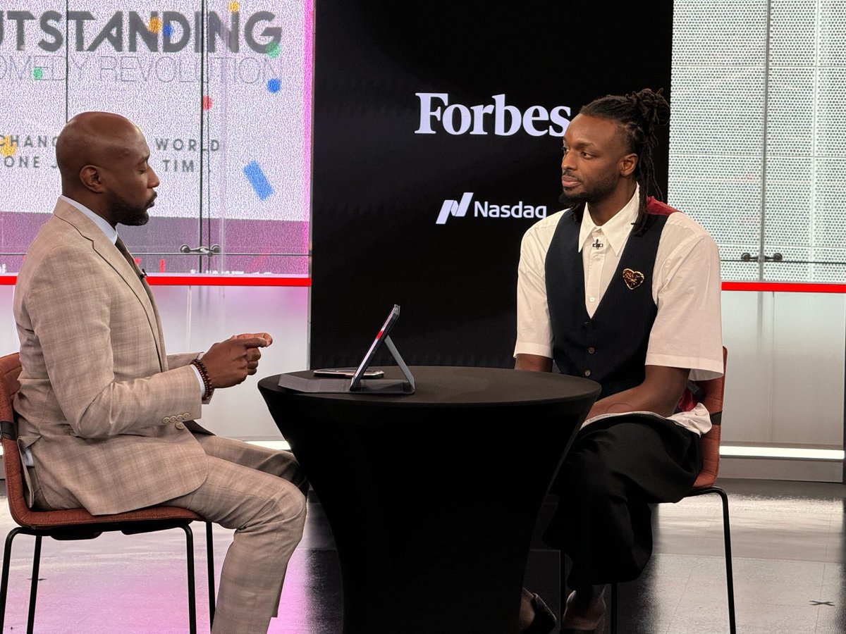 Jabari Young (@jabarijyoung) on Twitter photo Great talking #business with Portland <a href="/trailblazers/">Portland Trail Blazers</a> forward <a href="/JeramiGrant/">Jerami Grant</a> at the <a href="/Nasdaq/">Nasdaq</a> … talking his new investment in Major League Soccer … fashion, learning from Russell Westbrook, and diving in his portfolio
#NBA #Sportsbiz Great talking #business with Portland <a href="/trailblazers/">Portland Trail Blazers</a> forward <a href="/JeramiGrant/">Jerami Grant</a> at the <a href="/Nasdaq/">Nasdaq</a> … talking his new investment in Major League Soccer … fashion, learning from Russell Westbrook, and diving in his portfolio
#NBA #Sportsbiz