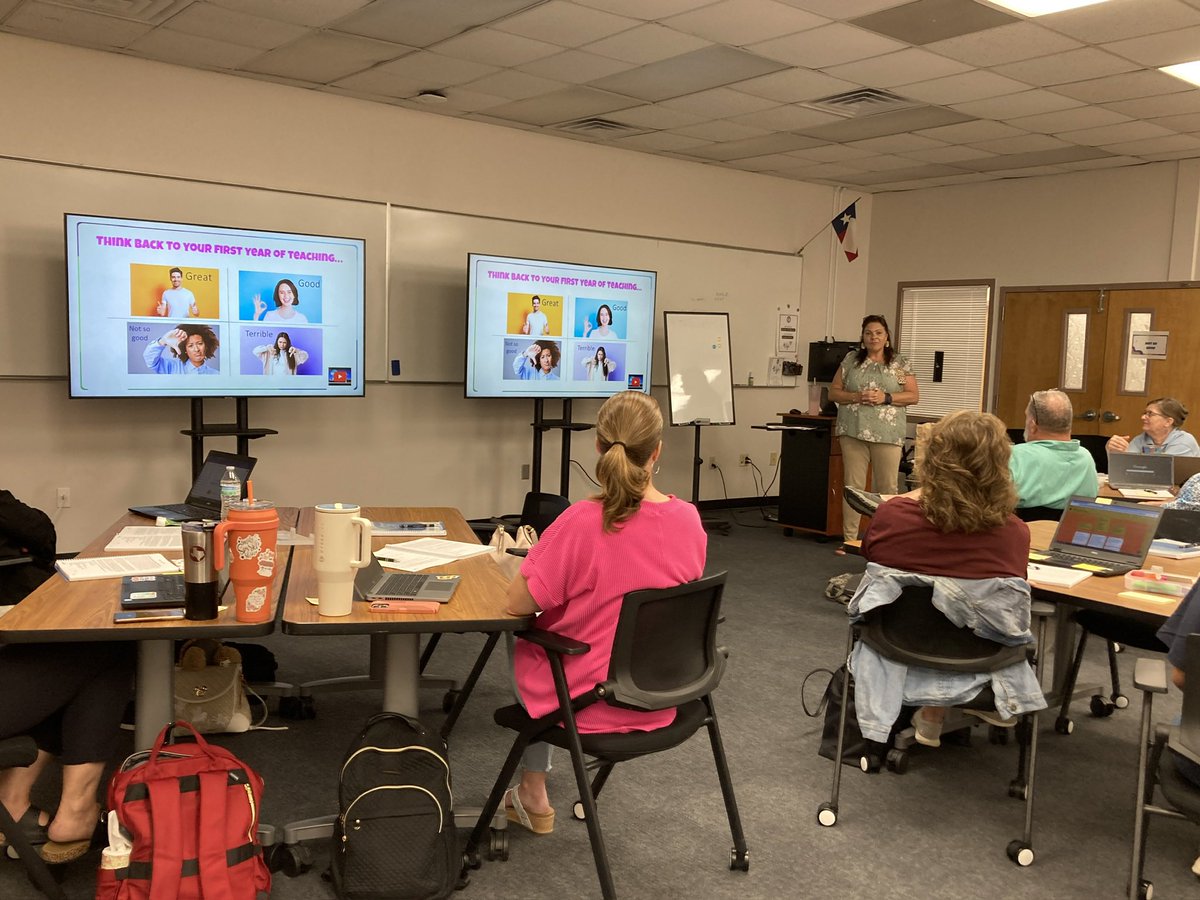 DrRhondaWade's tweet photo. New teachers need mentors now more than ever! 🌟 FISD is ensuring our educators have the support they need to thrive by providing Mentors with focused training. @FloresvilleISD @FISD_Learners https://t.co/I5hYagoOpF