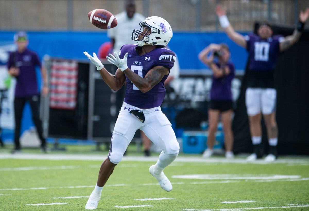 zay2shiftyyy_'s tweet photo. #AGTG excited to say I received my second D1 offer from @SFA_Football🟣⚪️thanks @CoachCarthel @CoachJMay @ChrisRossSFA @FootballPieper @Stbake17 @OlBallCoach9 @satxhsfb https://t.co/7X6Ttmfted