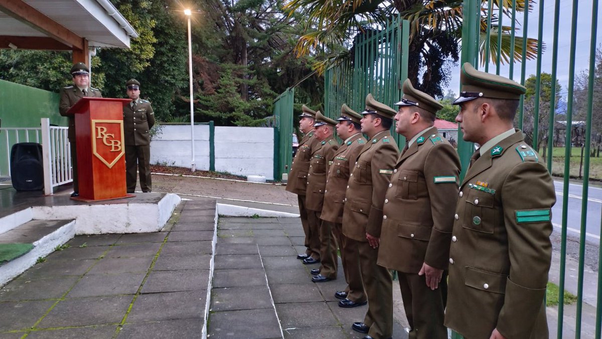 Carab_Maule's tweet photo. Desde las unidades policiales de los sectores de #Bullileo,#Digua,#Villaseca y #Catillo, dependientes de la 3ª.Comisaría de #PARRAL, durante la mañana realizaron el acto conmemorativo en el "Día del Mártir Institucional". #OrdenyPatria https://t.co/8ciWpjoPgQ
