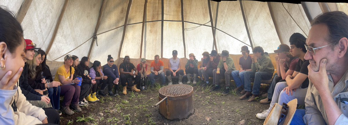 indigenousFMPSD's tweet photo. Mamawi Kapesiwin final camp for @EcoleMcTavish this week! #LandBasedLearning #TraditionalTeachingsLtd https://t.co/VvIAXZ2Opu
