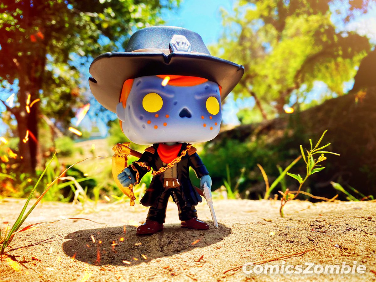 ComicsZombie's tweet image. When you have unfinished business… sometimes you get to come back. You better run, because Freddy’s huntin’ you down

#funkopop #funkopopdigital #funkoweenseries1 #freddyfunko @dropppio @originalfunko #funkofunatic #fotm #funaticofthemonth #cowboy #zombie #funkonft #funkofamily