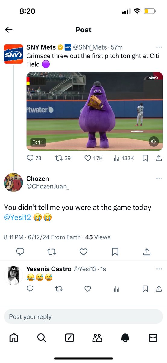 Yesi12's tweet photo. Sibling love, amiright? https://t.co/V0MLwjotk6