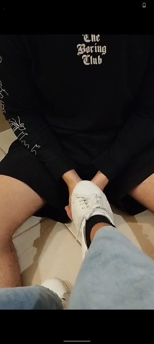 bel_pack's tweet photo. Coloquei um capacho p me servir hoje. Dm p ver completo
#Femdom #Feetworship #Spit #Paypig #Cuckold #petplay #feetfetish #Feet #Foot #Findom #Slave #packdope #pe #amopes #feet #foot https://t.co/uuqa3dMhj7