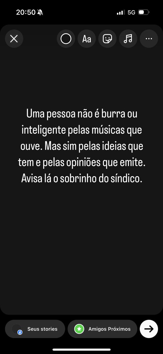 Toni_C_'s tweet photo. Uma pessoa não é burra ou inteligente pelas músicas que ouve. Mas sim pelas ideias que tem e pelas opiniões que emite. 
Avisa lá o sobrinho do síndico. https://t.co/bjjpUYh5ft