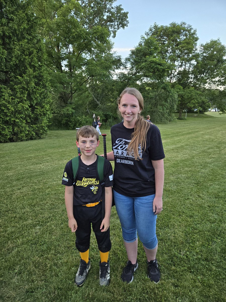 kconrad842's tweet photo. Thank you @MissHanlon22 for coming to cheer on Tristen at his game last night. You are one of the best! We are beyond grateful for all you have done both in and out of the classroom for him. https://t.co/54IKXDMOen