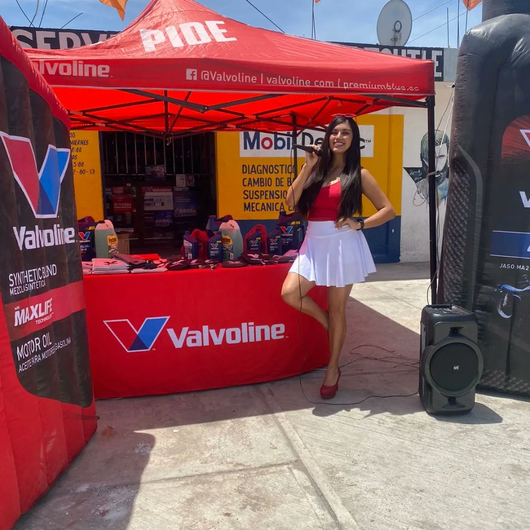 edecanesgalatea's tweet photo. Visita https://t.co/1u8eTEldcH 
Hoy de nuevo con  Valvoline Megamak  Lubricantes y nuestra linda Viridiana 🥰 #activaciondemarca #Activaciones  #Valvoline #refaccionarias #mecanicos #lubricantesdemotor #tallermecanico
  #edecanesmexico #EdecanesPuebla #edecanes   CONTRATA AHORA https://t.co/HybOFdHjUx