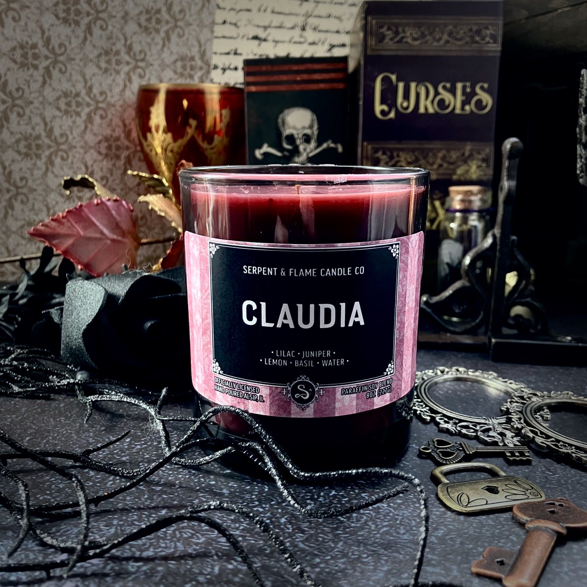 SerpentandFlame's tweet photo. The hour is upon us, my friends! The Interview with the Vampire collection is now live at Serpent &amp; Flame!!  We can’t wait for you to sink your teeth* into these blends.

*Not literally… no eating or biting the candles no matter how good they smell.

https://t.co/pGED9g9QUi https://t.co/ny5Zrr12Fo