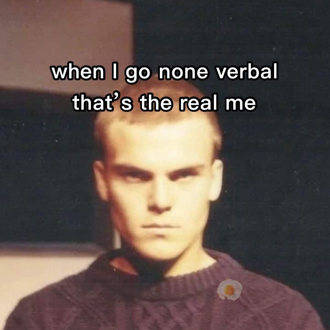 hourly_shitpost's tweet image. 