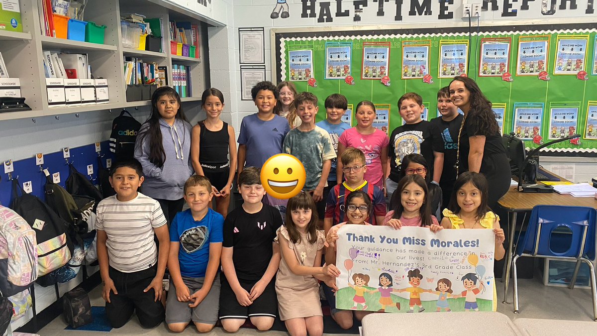 Mr. Hernandez 👨🏻‍🏫📚✏️🍎 tweet media