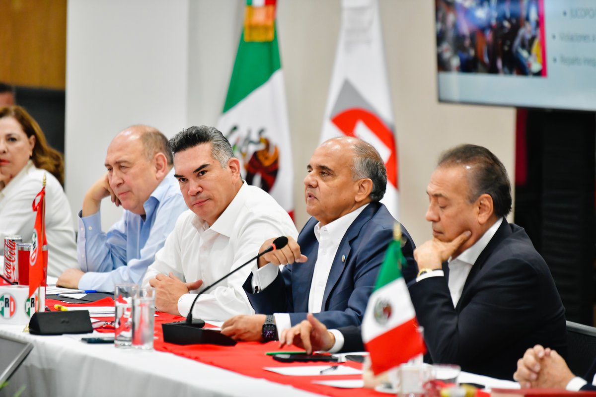Arturo Yáñez (@yanez_arturo) on Twitter photo Los legisladores federales del #PRI impulsaremos una agenda que responda a las demandas de las familias mexicanas. 👊🏻🇲🇽
Durante nuestras recientes sesiones, con la valiosa participación de destacados ponentes, entre ellos <a href="/lorena_becerra/">Lorena Becerra</a> y <a href="/yoannashubich/">Yoanna Shubich Green</a>, hemos analizado los Los legisladores federales del #PRI impulsaremos una agenda que responda a las demandas de las familias mexicanas. 👊🏻🇲🇽
Durante nuestras recientes sesiones, con la valiosa participación de destacados ponentes, entre ellos <a href="/lorena_becerra/">Lorena Becerra</a> y <a href="/yoannashubich/">Yoanna Shubich Green</a>, hemos analizado los