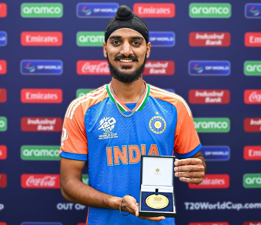 AvinashTheCop07's tweet photo. बहोत बहोत बधाई हो अर्शदीप 💐
#INDvsUSA
#JaiHind #TerrorAttack #Kathua #cheating #Bhubaneswar #AmitShah #Wayanad #AndhraPradesh #SupremeCourt #INDvsUSA #DeputyCM #IndianFootball #FireAccident #Darshan#INDvsUSA https://t.co/coq5DIPZZW