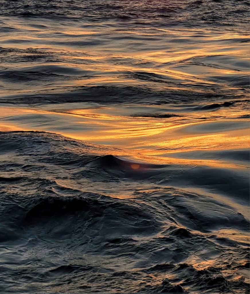 AbedHassoun's tweet photo. Today's sunset ๐
#LabradorSea
#MSM129 https://t.co/KMaMHbk5gz