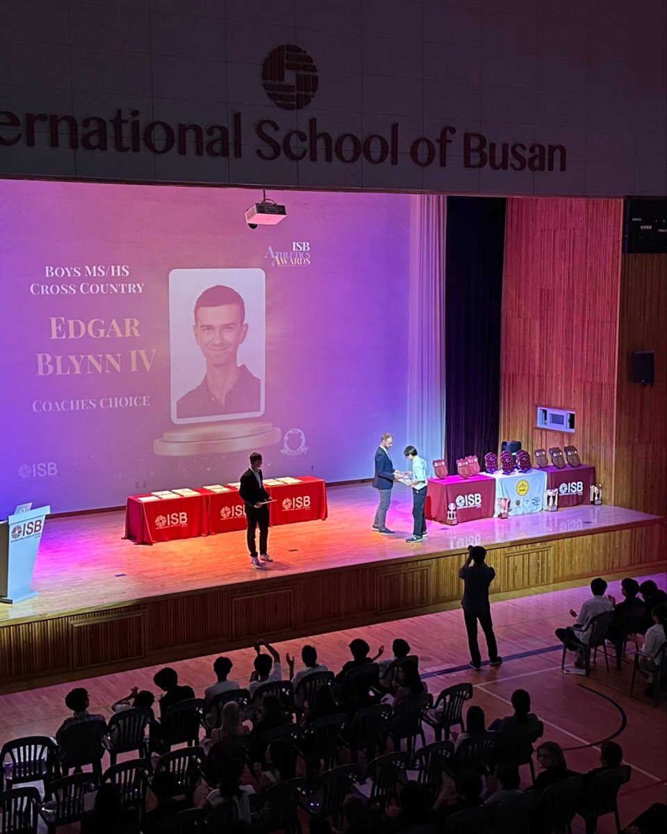 International School of Busan tweet media