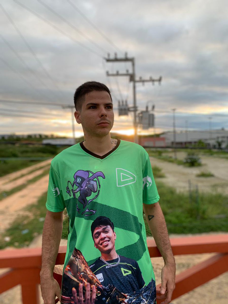 LOUDgg's tweet photo. vc n ta criando expectativa nao ne?

eu: https://t.co/5b75hePOmB