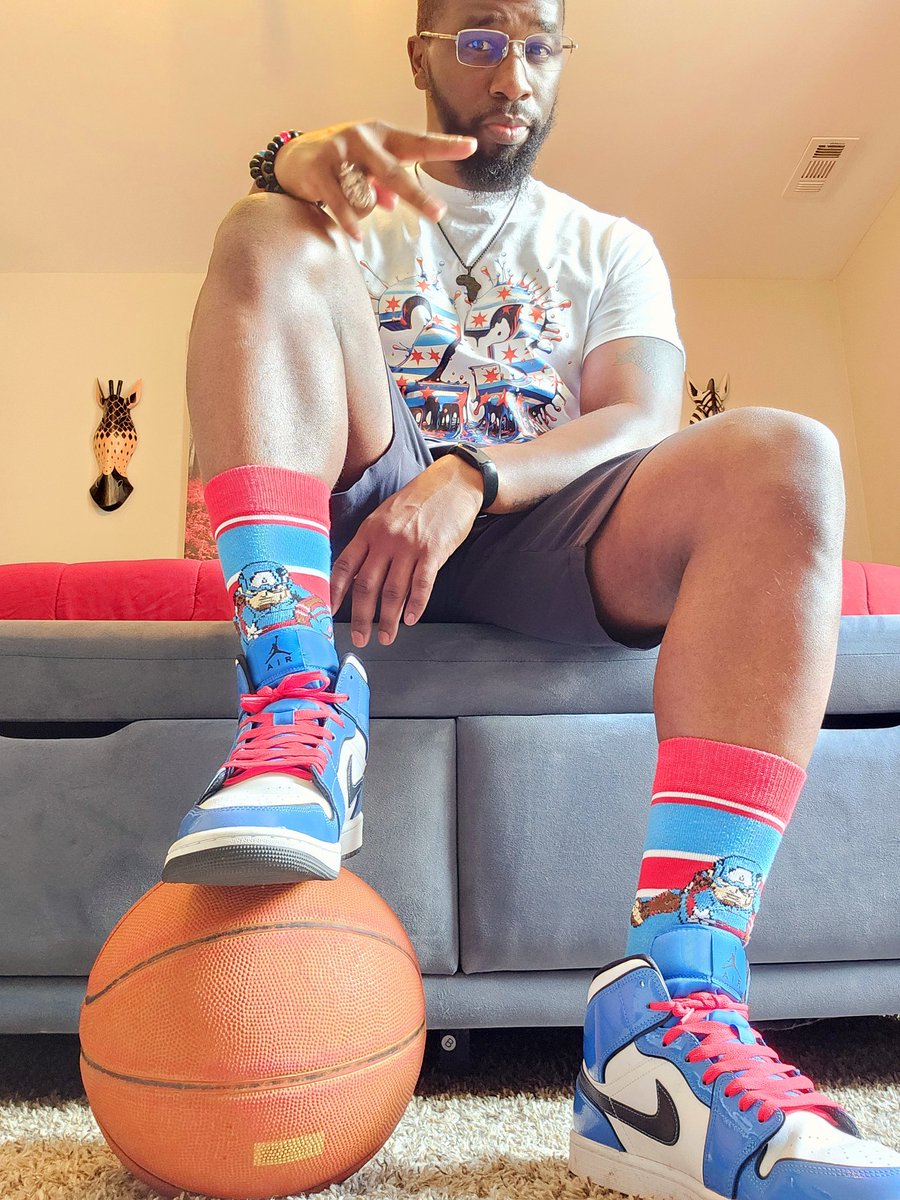 QuoolKidsAppare's tweet photo. Quool Kids Apparel: Iconic #23 Tee

Show your Chicago pride with our exclusive graphic tee featuring the legendary number 23 wrapped in the Chicago flag pattern. Soft, durable, and stylish – perfect for any fan!

Grab yours now at https://t.co/tWSkrvUiQb! https://t.co/QsBoNbB9GR