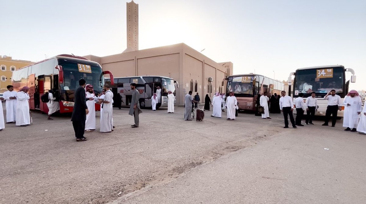 bralwadi's tweet photo. جمعية #وادي_الدواسر الخيرية
تشكر القائمين على حملة #الراجحي_الخيرية
على دعمهم لبرنامج حج هذا العام 1445هـ
 والذي استفاد منه 184  حاجاً وحاجة
وانطلقوا صباح اليوم إلى المشاعر المقدسة
.
@alrajhihaj نعتز بشراكتنا معكم
وتقبل الله منا ومنكم صالح أعمالكم
#بسلام_آمنين
. https://t.co/8vNsvHLsOZ