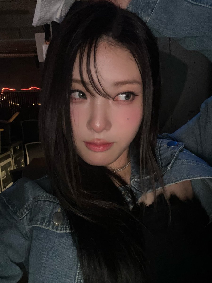 RBW_PURPLEKISS's tweet photo. [#채인]
thank you San Jose 😉👊🏻 https://t.co/3rKJ7OH99M
