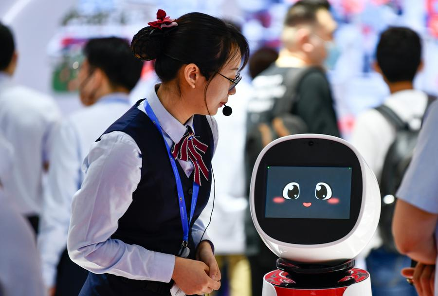 ChinaScience's tweet photo. The 2024 World Intelligence Expo will be held in N China's Tianjin from June 20 to 23, featuring 10 themed exhibition areas covering fields of #AI, #ICVs, intelligent manufacturing & robotics. More than 550 organizations from 49 countries and regions will participate in the expo. https://t.co/pphQJ6WX7R