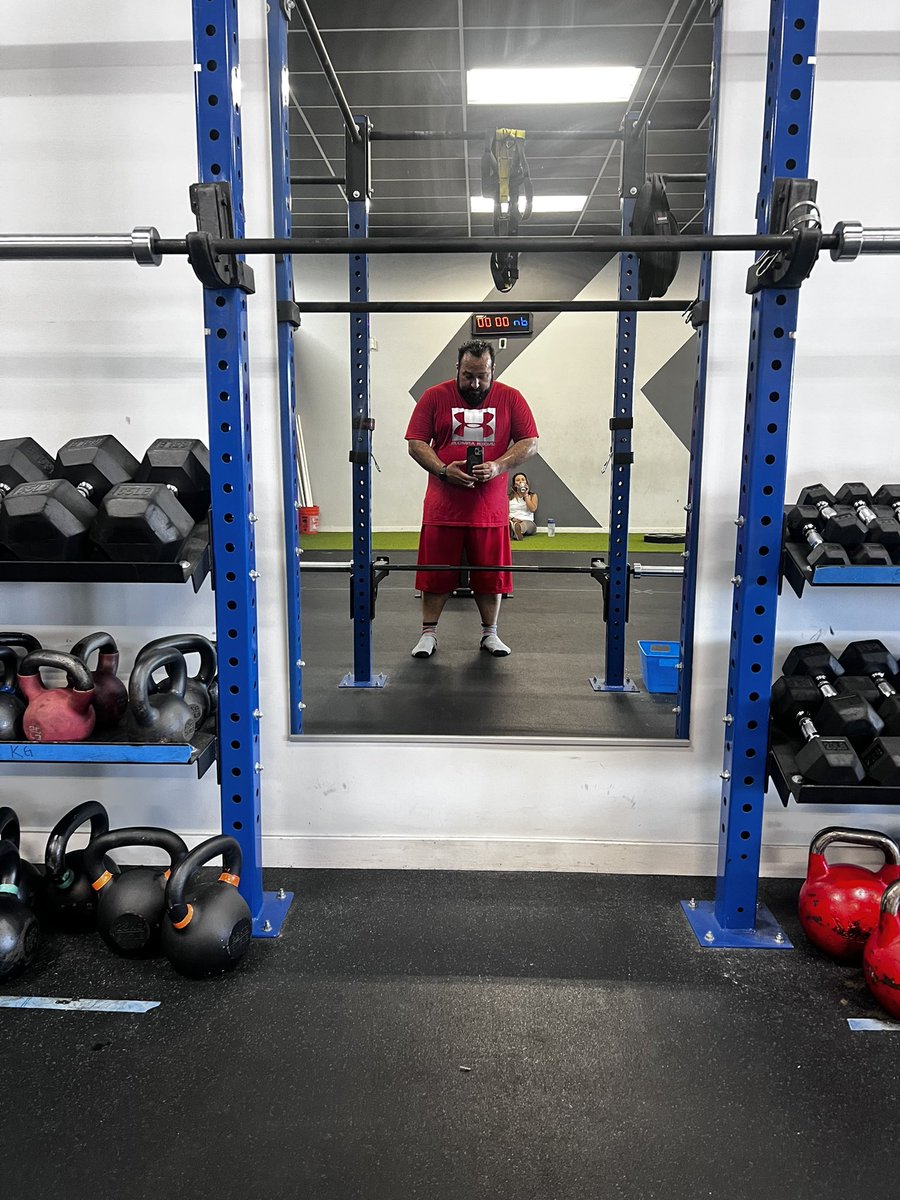 PocosPeroFunkoS's tweet photo. Day #21 back to the Gym
Ate some sort of okeish healthyish ๐คฃ but Iโm staying for another class to finish the day strong
One day at a Time ๐ฆพ
#PopAndRide
#FunkoFitnessChallenge #InRouteToaHealthierMe #GettingBackInShape https://t.co/j2Ucdikhyd
