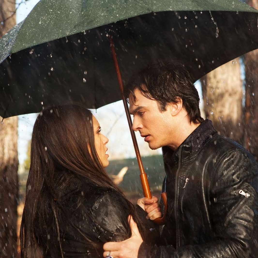 sboficial's tweet photo. TOP MAIORES CASAIS DE TODOS OS TEMPOS

5 • Damon e Elena (The Vampire Diaries) https://t.co/cBrexzcFwL