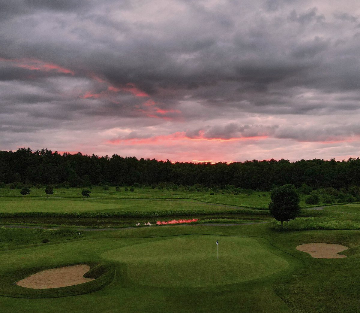 Things got moody in the neighborhood tonight! <a href="/vermontnational/">Vermont National CC</a>