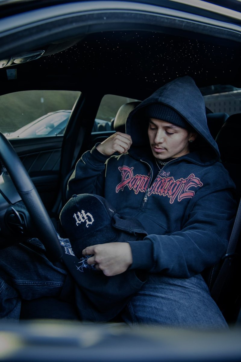 TheWDGlobal's tweet photo. TRUCKER HATS ARE STILL 
AVAILABLE NOW! 👀

- Embroidery On Front, Side, &amp; Back. 
- "The World Is Yours" Inside. 
- ADJUSTABLE REAR STRAP 
- FITS All SIZES 

https://t.co/jpirdh6CbN 🌍 https://t.co/nOVcjFF29g