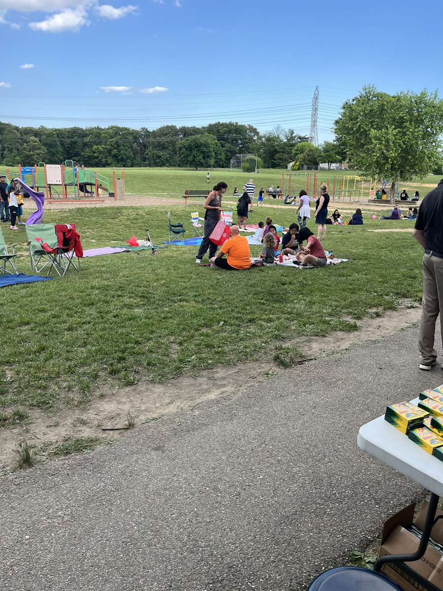 Enjoying every minute of these last few days at #OurElmwood! Community coming together for fun summer tools to avoid summer slide &amp; <a href="/elmwood/">Elmwood</a> scholars collaborating to work through a last team challenge. #bettertogether #SOAR 🦅 💚